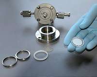 Battery research reaching out to higher voltages