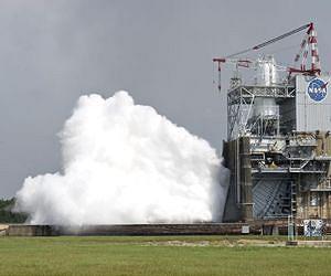 NASA Tests Deep Space J-2X Rocket Engine at Stennis