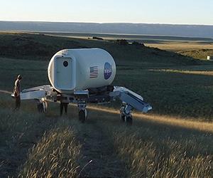 ATHLETE Rover Steps Up To Long Desert Trek