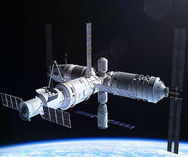 China latest astronaut crew docks at the Tiangong Space Station