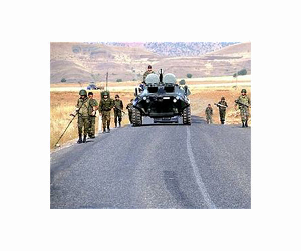 Third Turkish soldier dies after Syria assaultw/lll