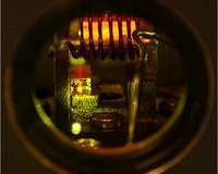 A network of crystals for long-distance quantum communication