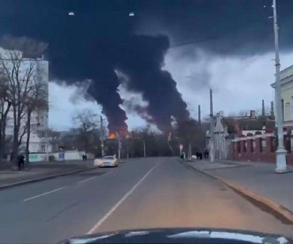 Russian missile strike on Ukraine city kills three