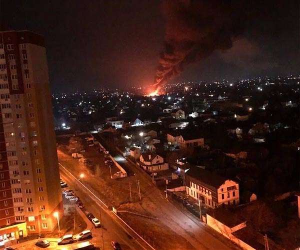 Russia strikes Ukraine energy sites in 'massive' barrage