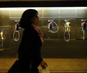 New York pay phones to get touchy feely makeover
