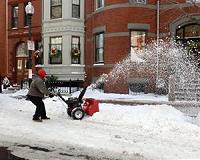 Record snowfall hits Boston, cancels flights
