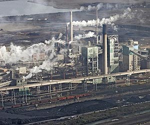Italian steel giant ordered to upgrade but plant kept open