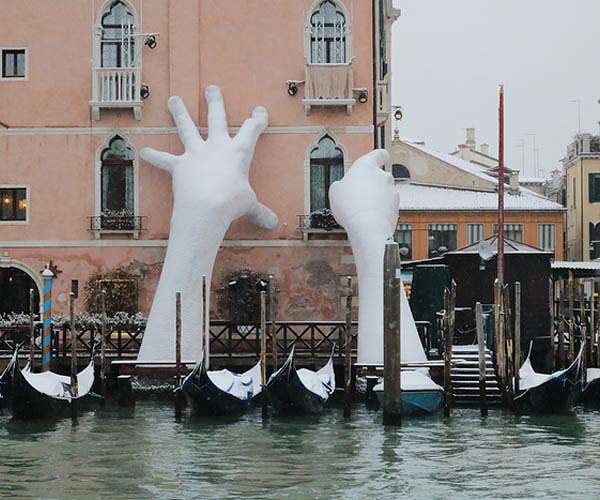 Venice recruits next generation in flooding fight