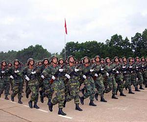 Vietnamese bid final farewell to war hero General Giap