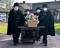 French brotherhood braves pandemic to bury the destitute