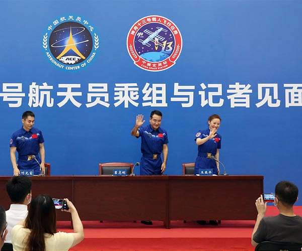 Shenzhou XIII astronauts doing well after returning to Earth