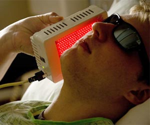 Light Technology Reduces Painful Side Effects Of Radiation and Chemotherapy