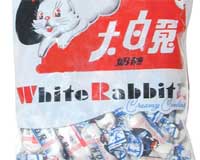 China halts sales of popular candy tainted with melamine