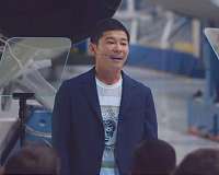 Wanted: Girlfriend to fly to the Moon with Japanese billionaire