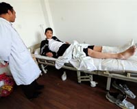 China's new contender for world's tallest man